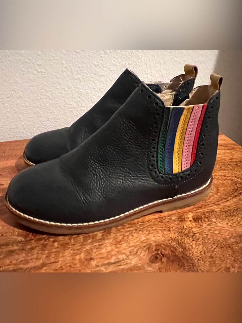Mini Boden dark navy Leather Chelsea Boots with Rainbow Elastic Panels